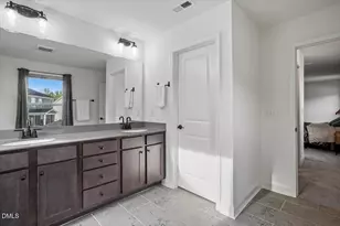 1041 Ringhill Blf Dr, Durham, NC 27704 - Photo 15