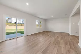 437 Woodbluff Dr, Sanford, NC 27330 - Photo 9