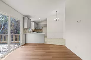 108 N Woodshed Ct, Cary, NC 27513 - Photo 5