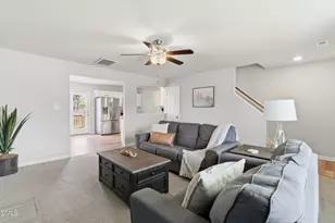 338 Beaver Tavern Dr, Benson, NC 27504 - Photo 5