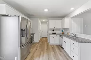 338 Beaver Tavern Dr, Benson, NC 27504 - Photo 9