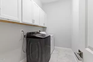 509 Old Ride Dr, Holly Springs, NC 27540 - Photo 9