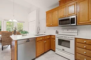 4925 Olde Millcrest Ct, Raleigh, NC 27609 - Photo 17