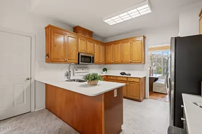 4925 Old Millcrest Court, Raleigh, NC 27609 - Photo 19