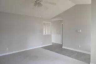 933 Kennesaw Dr, Fayetteville, NC 28314 - Photo 5