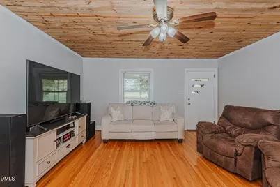 3244 Maple Avenue, Burlington, NC 27215 - Photo 5