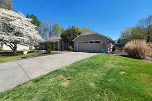 1108 Fairweather Dr, Kernersville, NC 27284 - Photo 3