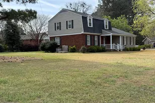 907 Chestnut Dr, Smithfield, NC 27577 - Photo 5