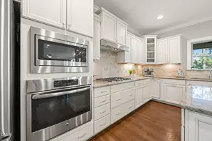 528 Bosworth Pl, Cary, NC 27519 - Photo 9