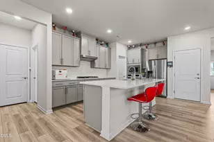 203 Red Valor St, Garner, NC 27529 - Photo 5