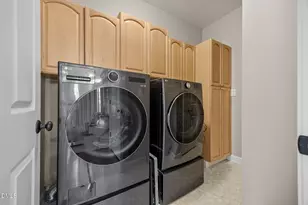 114 S Fields Cir, Chapel Hill, NC 27516 - Photo 15