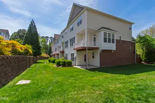 5415 Crescentview Pkwy, Raleigh, NC 27606 - Photo 7