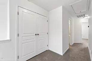 5415 Crescentview Pkwy, Raleigh, NC 27606 - Photo 39