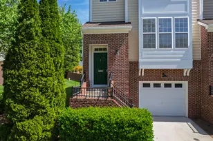 5415 Crescentview Pkwy, Raleigh, NC 27606 - Photo 11