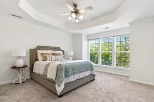 5415 Crescentview Pkwy, Raleigh, NC 27606 - Photo 5