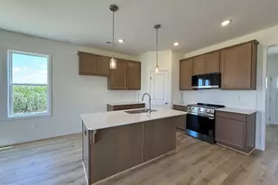145 Longfield Ct, Dunn, NC 28334 - Photo 3