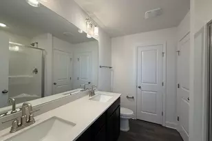140 Longfield Ct, Dunn, NC 28334 - Photo 9