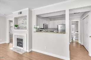 1201 Westview Ln, Raleigh, NC 27605 - Photo 9