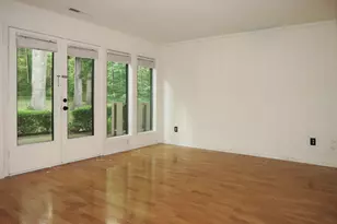 802 Oak Tree Dr, Chapel Hill, NC 27517 - Photo 3