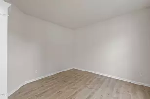 402 Sherwood Forest Pl, Cary, NC 27519 - Photo 9