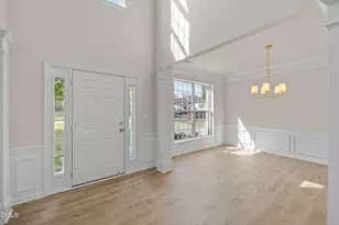 402 Sherwood Forest Pl, Cary, NC 27519 - Photo 5