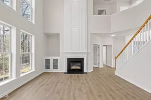 402 Sherwood Forest Pl, Cary, NC 27519 - Photo 3