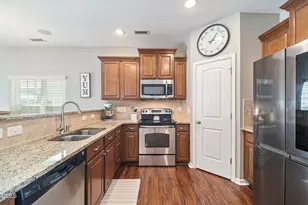 539 Smith Ridge Way, Fuquay-Varina, NC 27526 - Photo 3