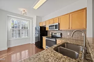 183 Lumina Pl, Holly Springs, NC 27540 - Photo 9