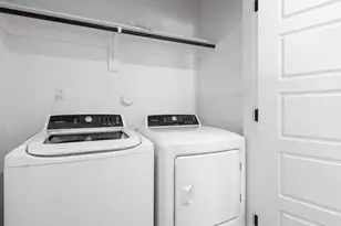 257 Asher Hls Ct, Raleigh, NC 27601 - Photo 17