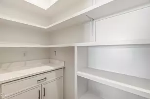 728 Powell Dr, Raleigh, NC 27606 - Photo 25