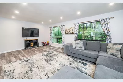 5961 Dixon Drive, Raleigh, NC 27609 - Photo 9