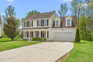 816 Hawthorn Ridge Dr, Whitsett, NC 27377 - Photo 3