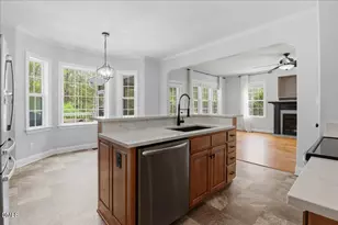 67 E Trafalgar Ct, Clayton, NC 27520 - Photo 9