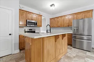 67 E Trafalgar Ct, Clayton, NC 27520 - Photo 7