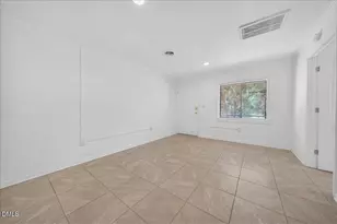 15 Shepherd Ln, Chapel Hill, NC 27514 - Photo 3