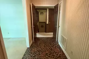 1009 Temple St, Raleigh, NC 27609 - Photo 13