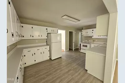 202 Crest Road, Cary, NC 27513 - Photo 17