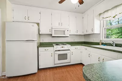 8612 Maidstone Court, Raleigh, NC 27613 - Photo 11