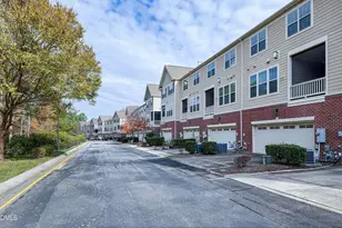 2005 Valleystone Dr, Cary, NC 27519 - Photo 41