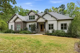 10004 Sandcreek Ct, Chapel Hill, NC 27517 - Photo 3
