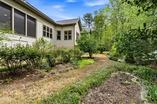 10004 Sandcreek Ct, Chapel Hill, NC 27517 - Photo 63