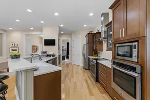 10004 Sandcreek Ct, Chapel Hill, NC 27517 - Photo 61