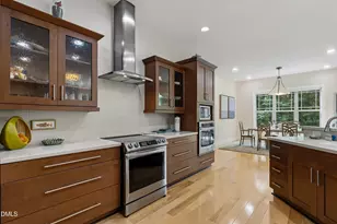 10004 Sandcreek Ct, Chapel Hill, NC 27517 - Photo 15