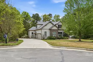 10004 Sandcreek Ct, Chapel Hill, NC 27517 - Photo 19