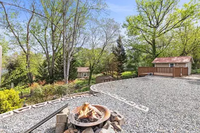 2323 Buckingham Road, Burlington, NC 27217 - Photo 31