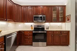 5938 Hourglass Ct, Raleigh, NC 27612 - Photo 7