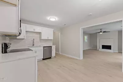 7361 Hyannis Drive, Fayetteville, NC 28304 - Photo 9