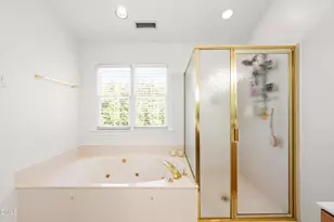 805 Cricketfield Ln, Cary, NC 27518 - Photo 37