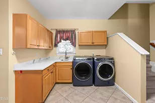 805 Cricketfield Ln, Cary, NC 27518 - Photo 19