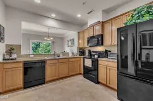 8111 Yaxley Hall Dr, Raleigh, NC 27616 - Photo 15